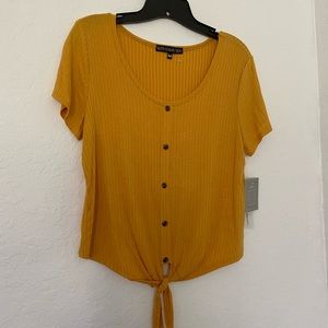 💥PRICE⬇️ Elite Collection- Gold/Yellow Womens Top - M